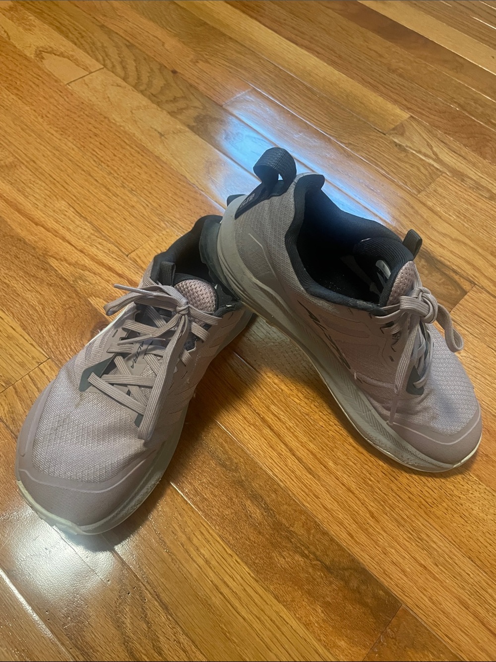 Altra Lone Peak 9 - Size 7